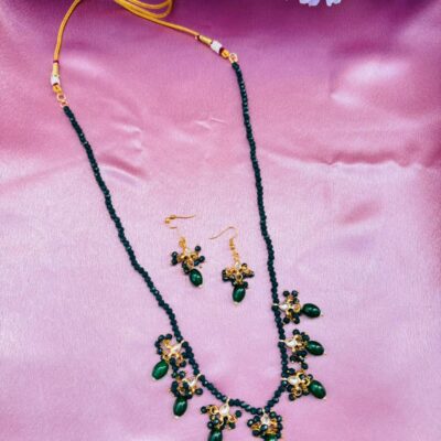 Green Beaded Necklace Set with Drops Earrings
