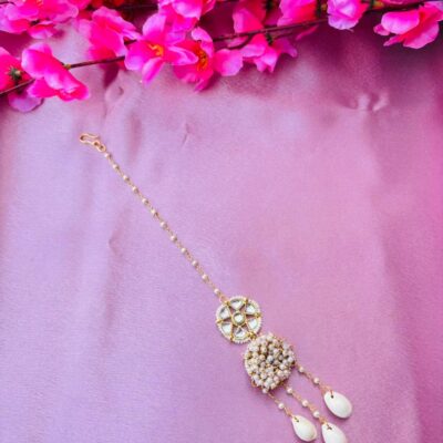 Kundan Cowrie Shell Maang Tikka