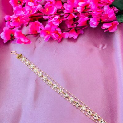 Minimalist White Kundan Mathapatti