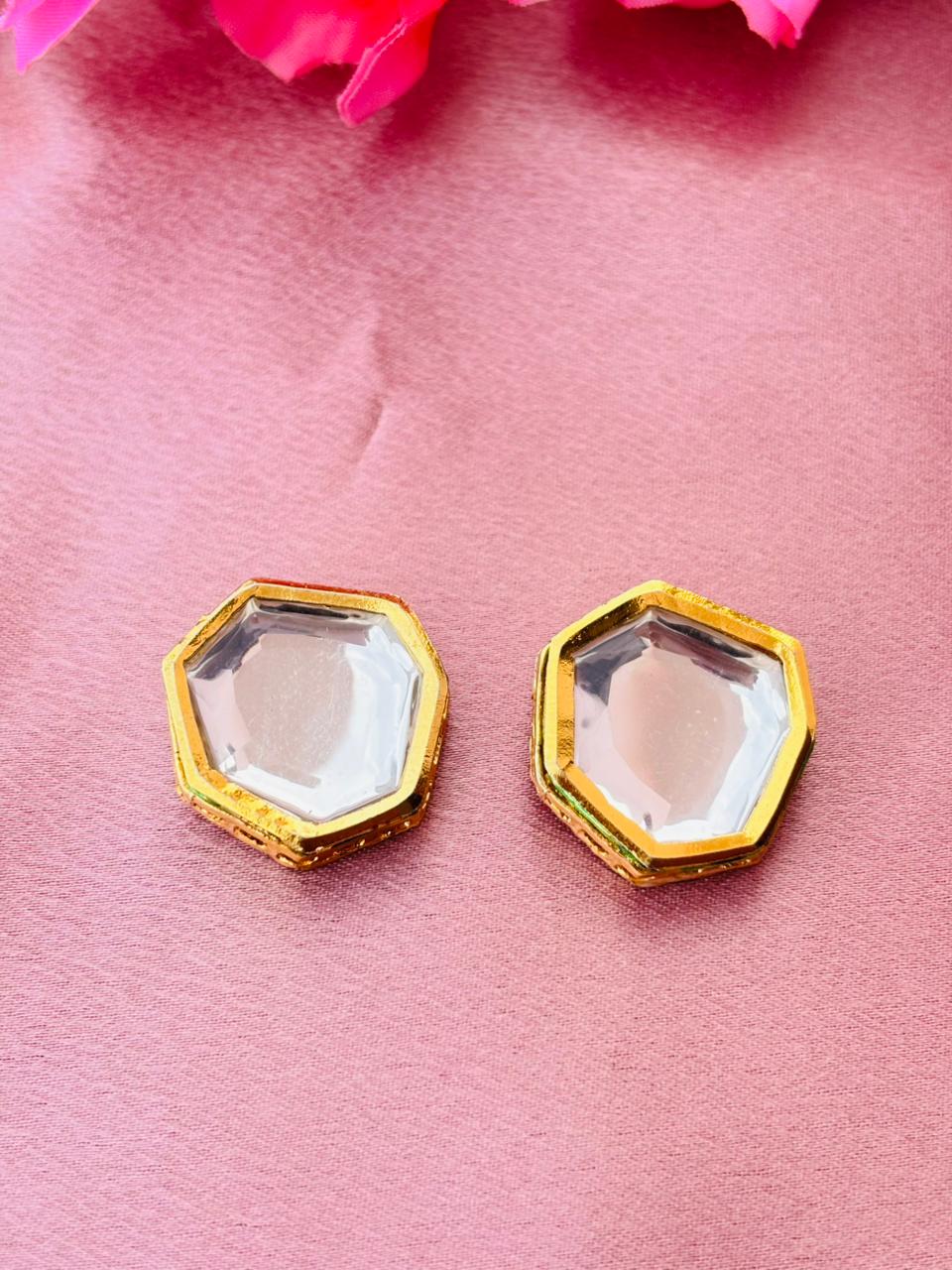 Minimalist Hexagon Kundan Stud Earrings - Image 2