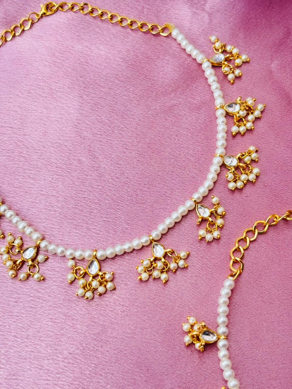 Handcrafted Pearl and Kundan Embellished Anklets - Image 3