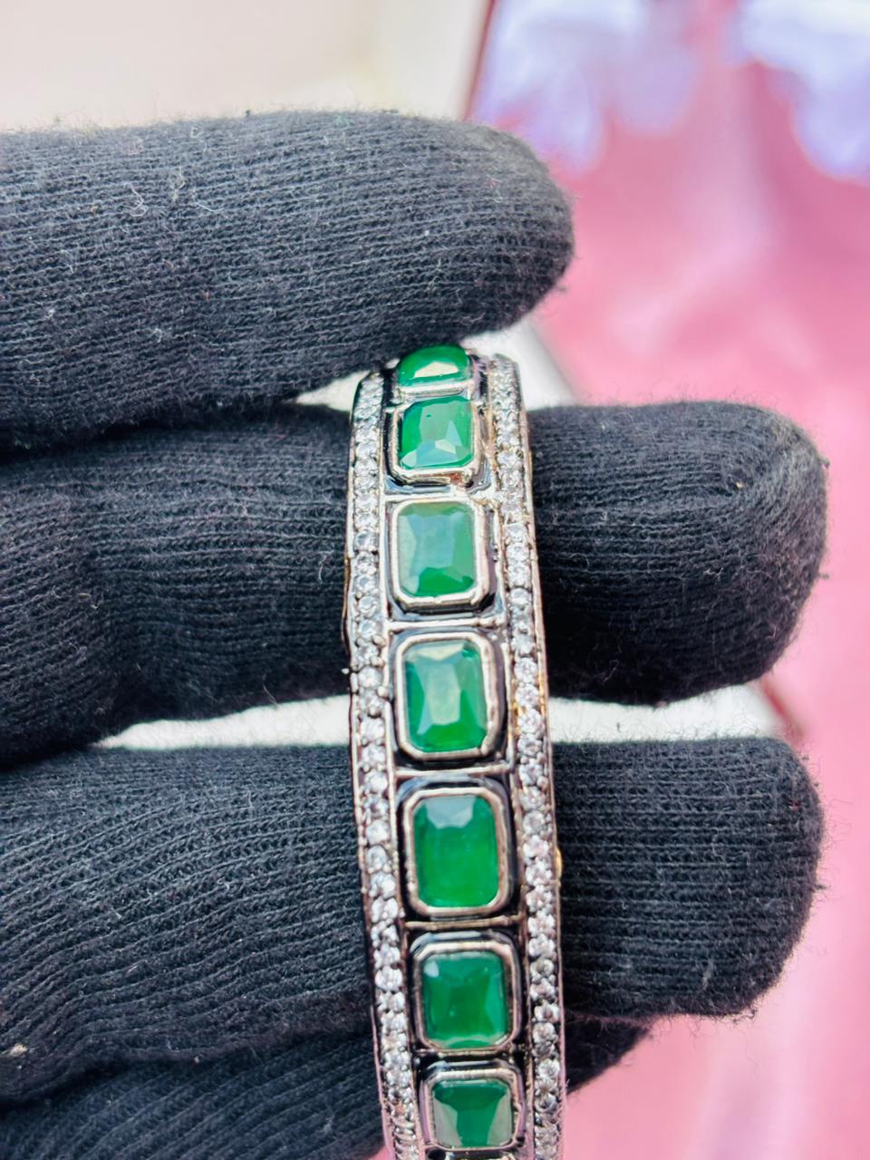 Victorian Moissanite And Kundan Openable Bracelet Bangle (Pack Of 1) - Image 3