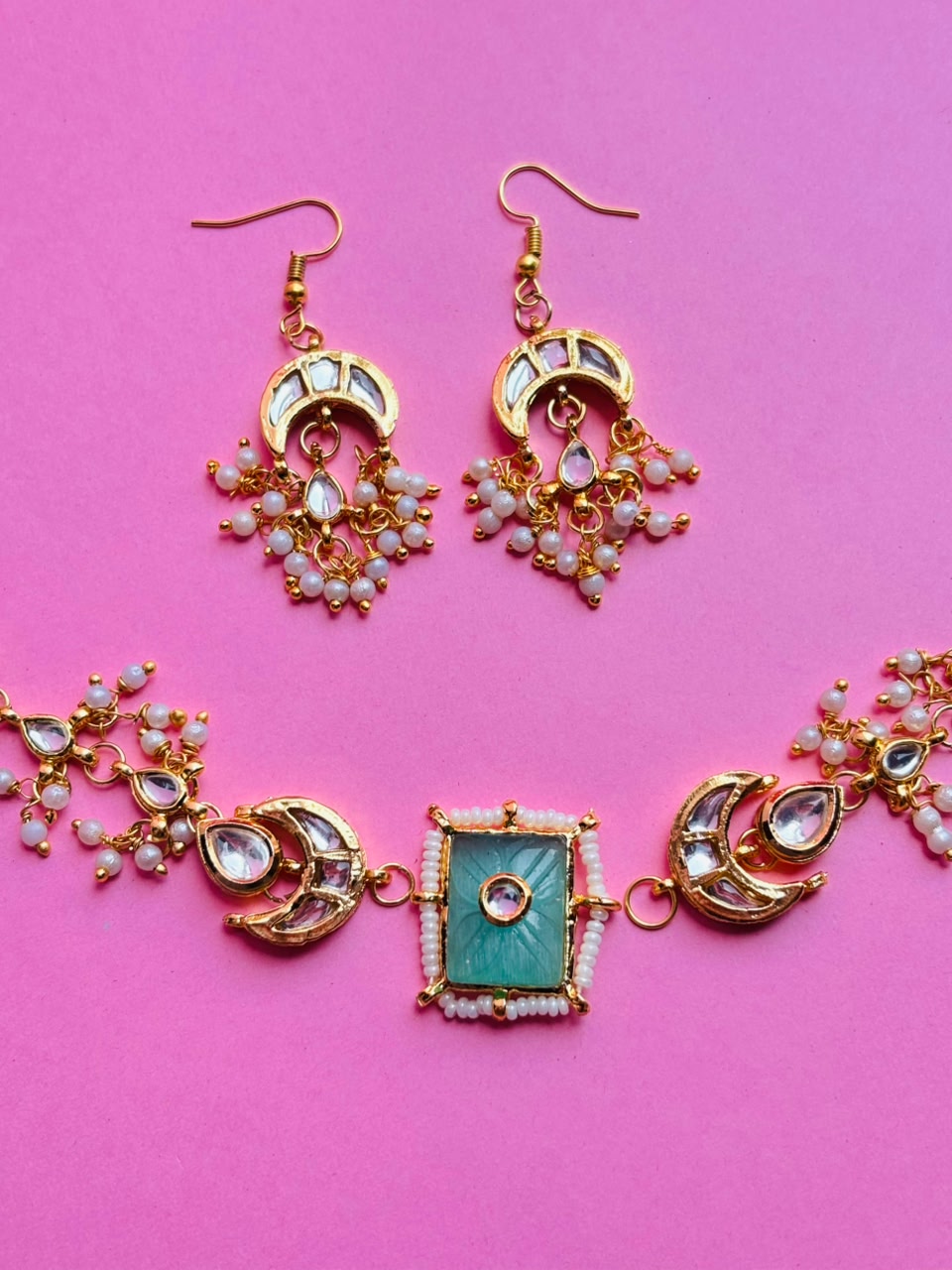 Handcrafted Kundan Choker with Matching Earrings - Image 3