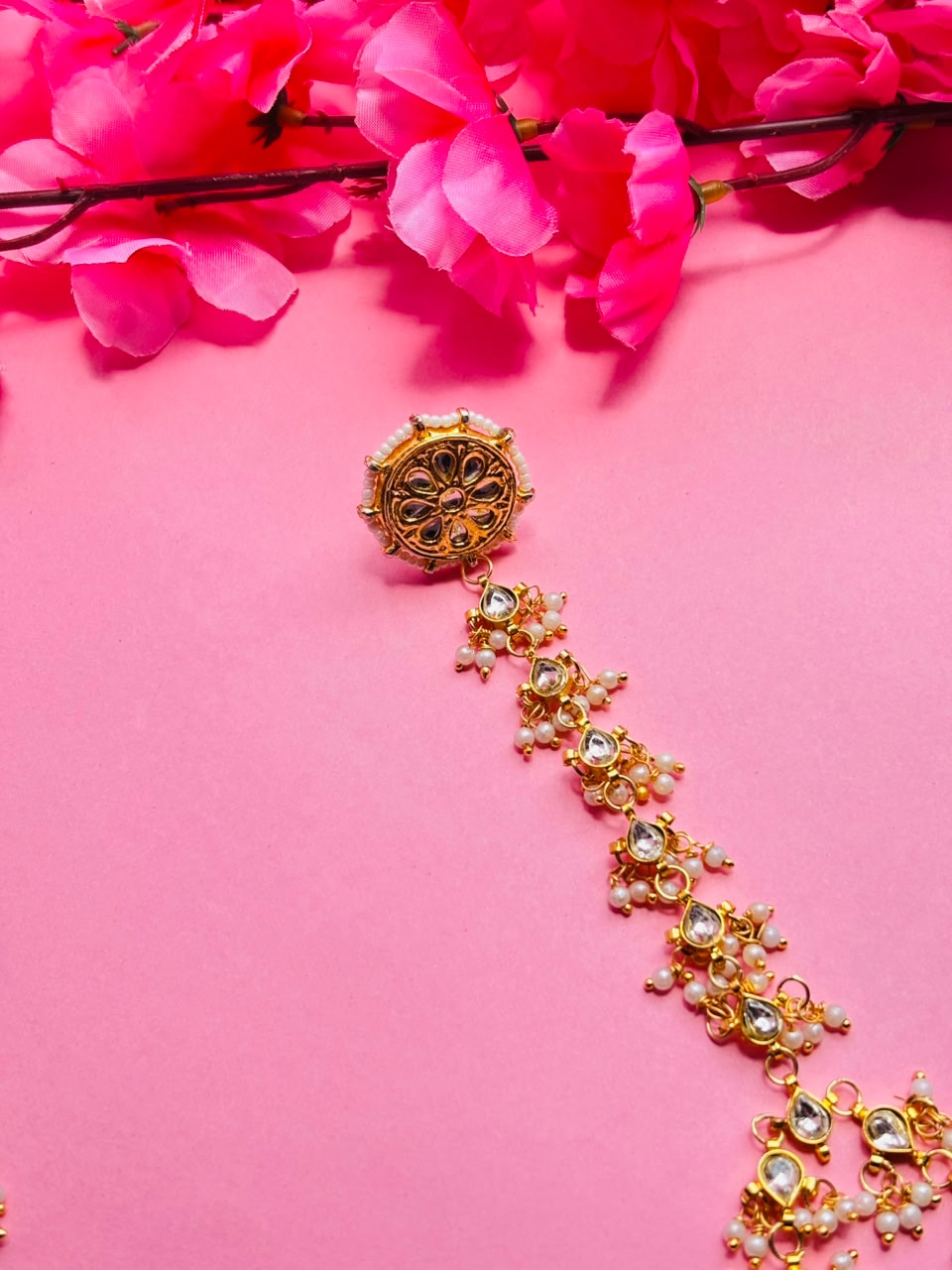 Floral Kundan Mathapatti Headpiece (Pack Of 2) - Image 4