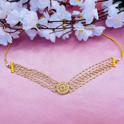 Minimalist Kundan and Pearl Choker Necklace
