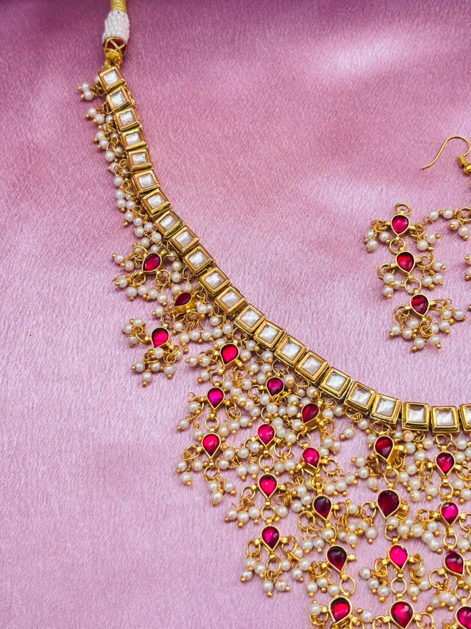 Gold-Plated Kundan Choker with Matching Earrings - Image 4