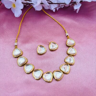 Kundan Choker Necklace Set with Earrings