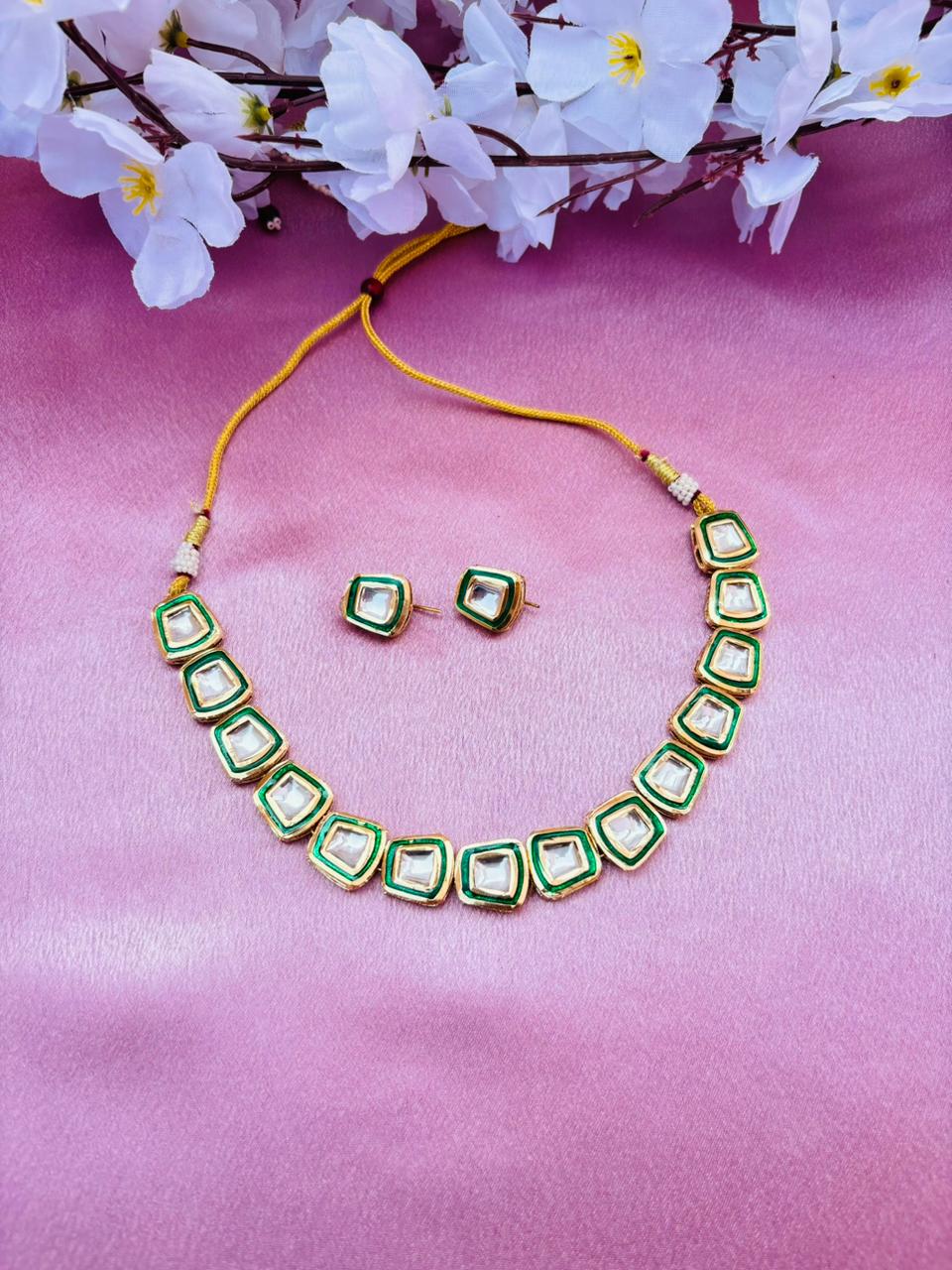 Kundan Choker Necklace Set with Earrings