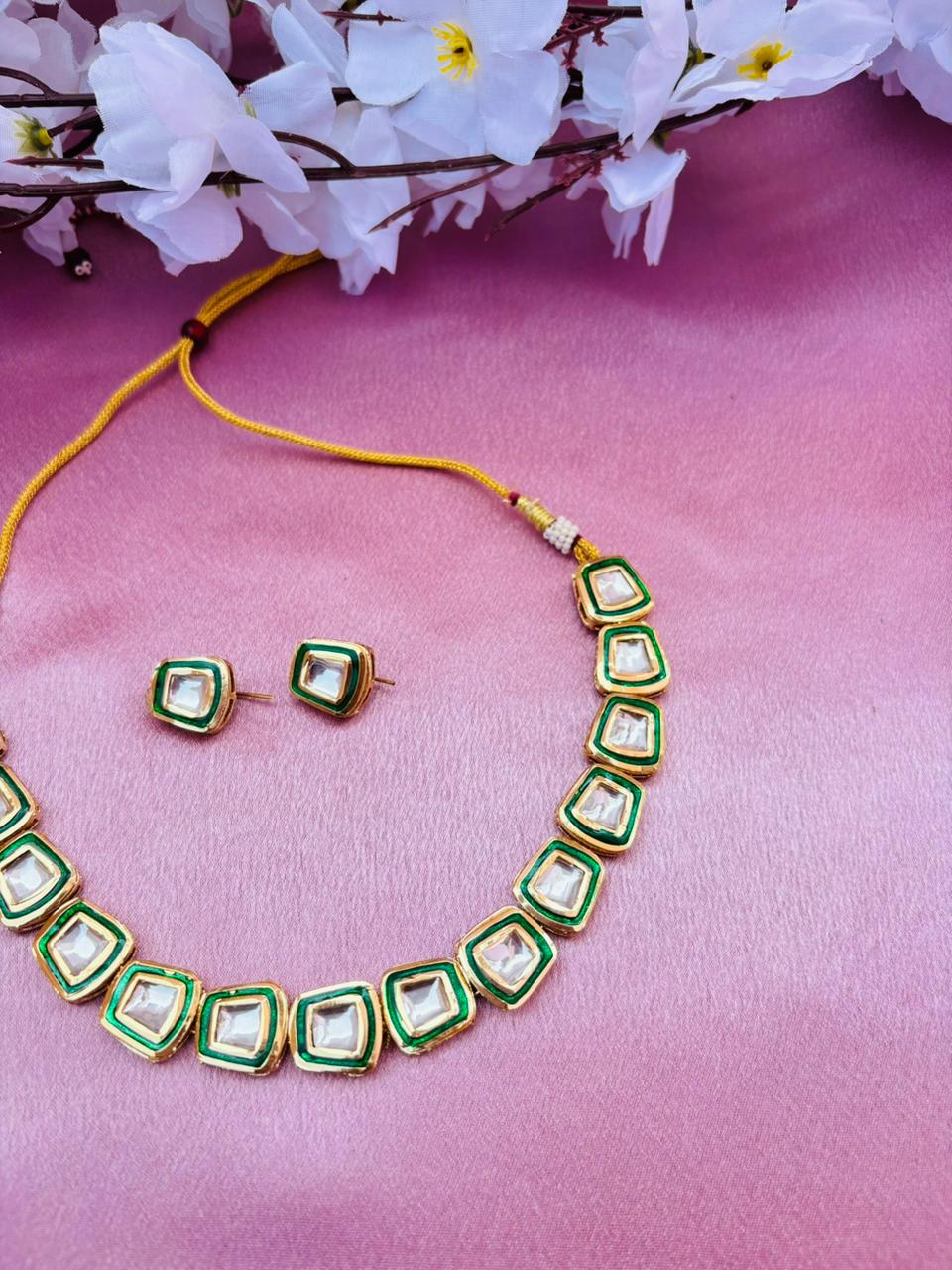 Kundan Choker Necklace Set with Earrings - Image 2