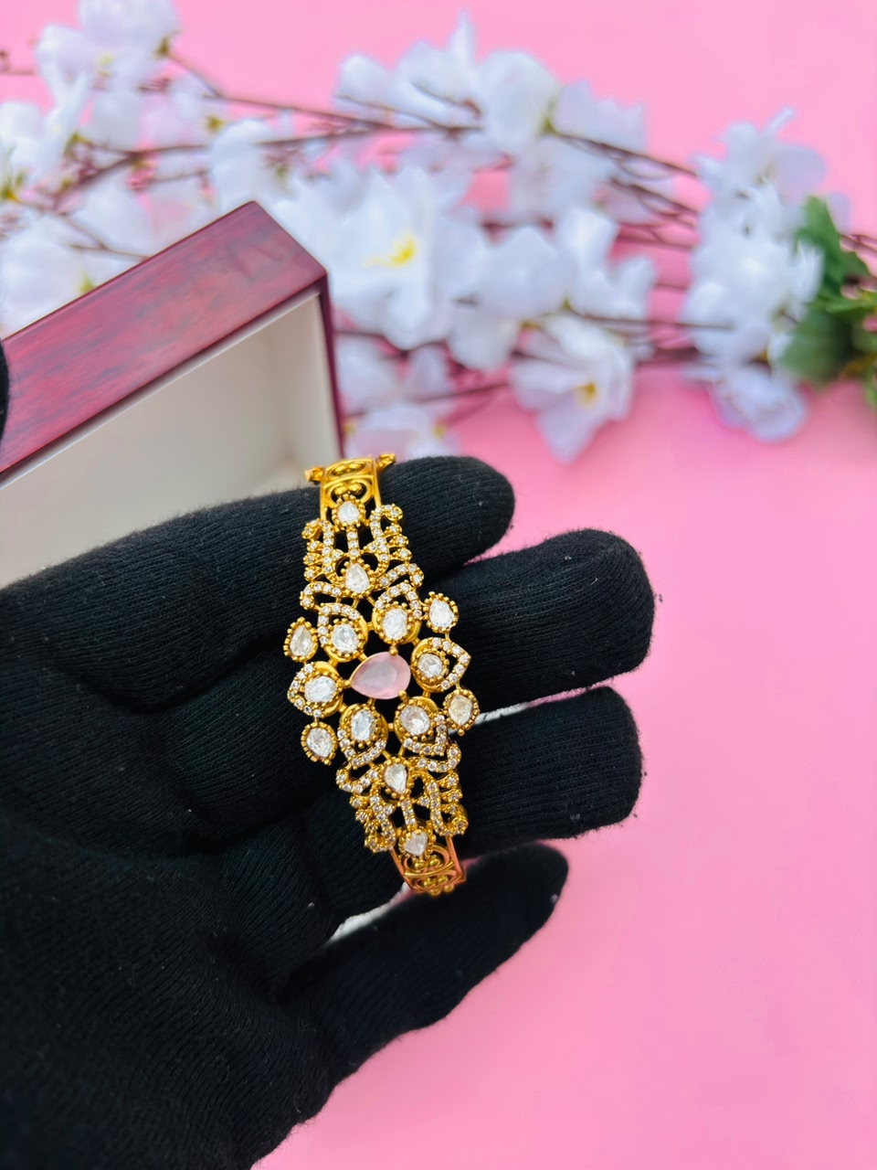 Elegant Kundan And Stone-Embellished Hinged Openable Bracelet (Pack Of 1) - Image 3