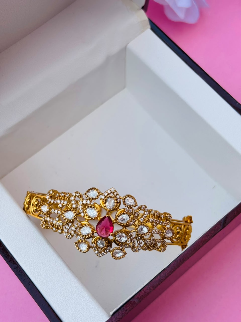 Elegant Kundan And Stone-Embellished Hinged Openable Bracelet (Pack Of 1) - Image 2