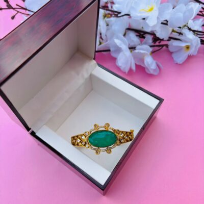 Royal Green Stone and Kundan Embellished Hinged Openable Bracelet (Pack Of 1)