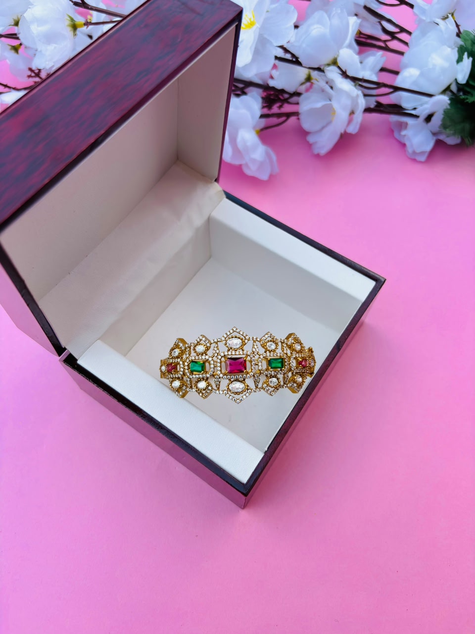 CZ Embellished Victorian Hinged Openable Bracelet (Pack Of 1)