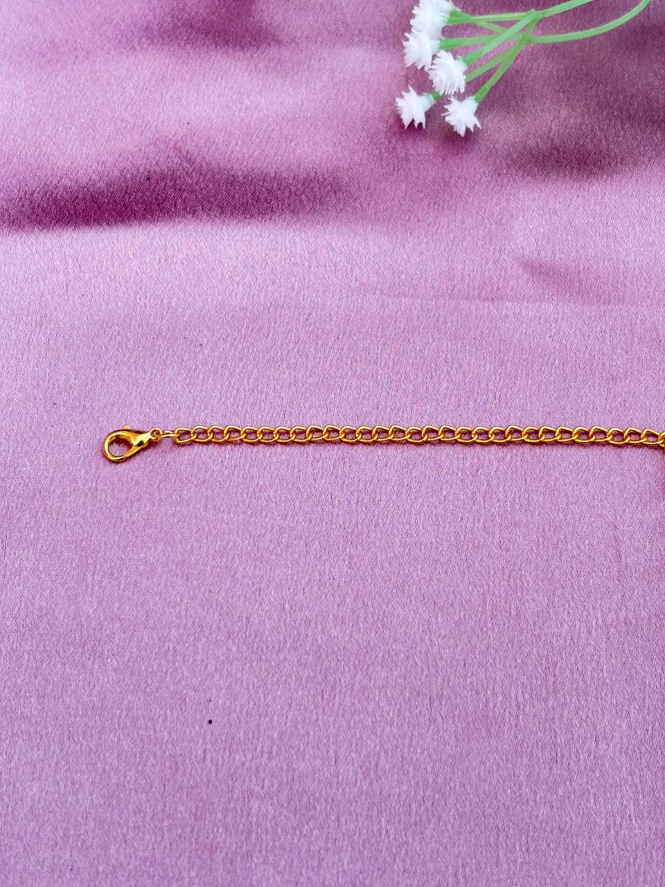 Minimalist Pearl-Strand Hand Harness (Pack Of 2) - Image 3