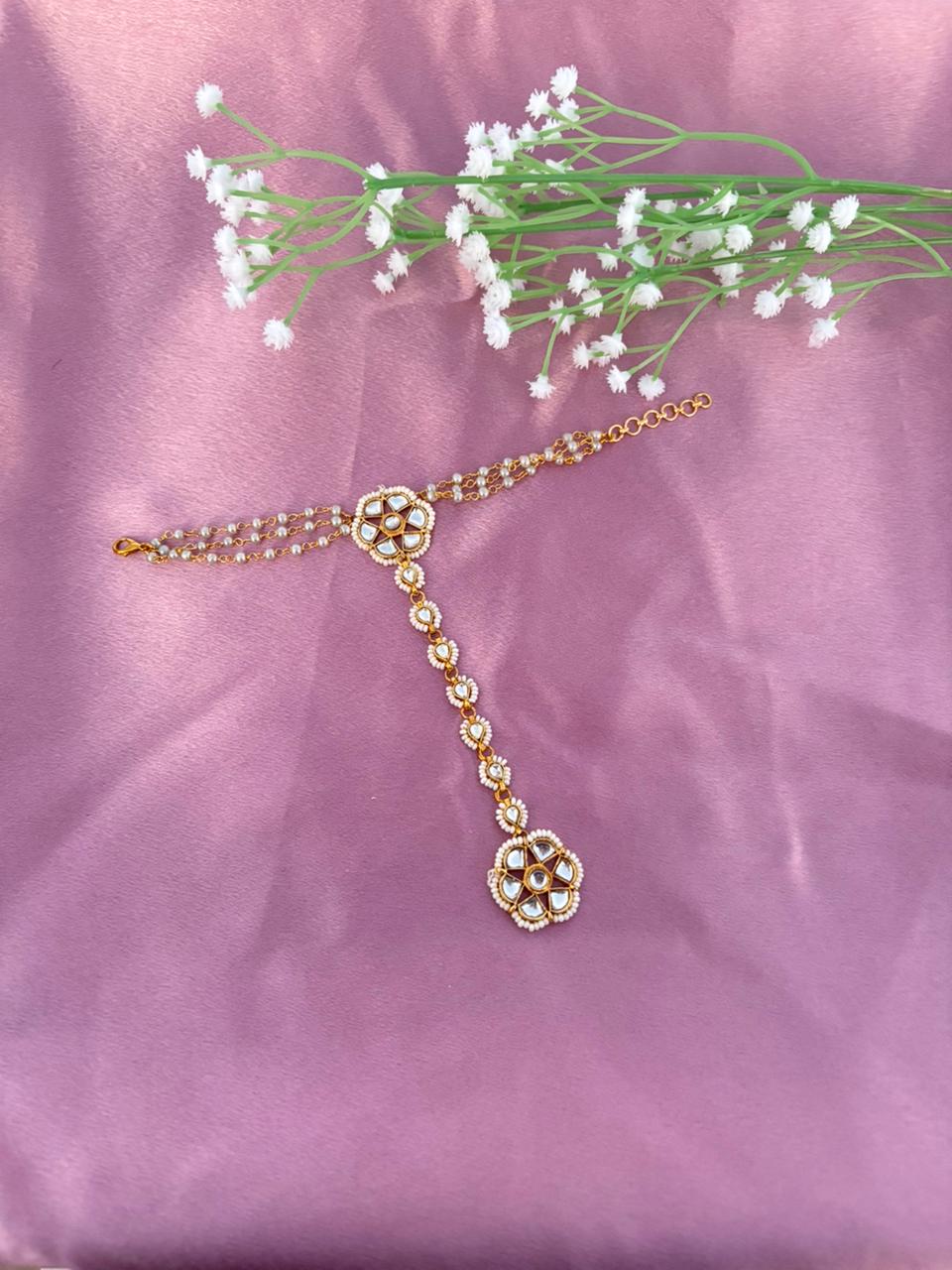 Floral Kundan & Pearl Haathphool (Pack Of 2)