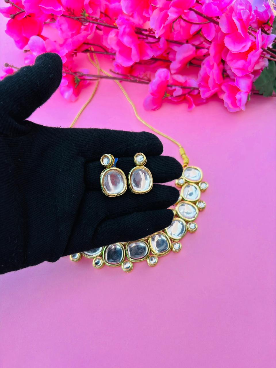 Kundan Statement Necklace with Drop Earrings - Image 4
