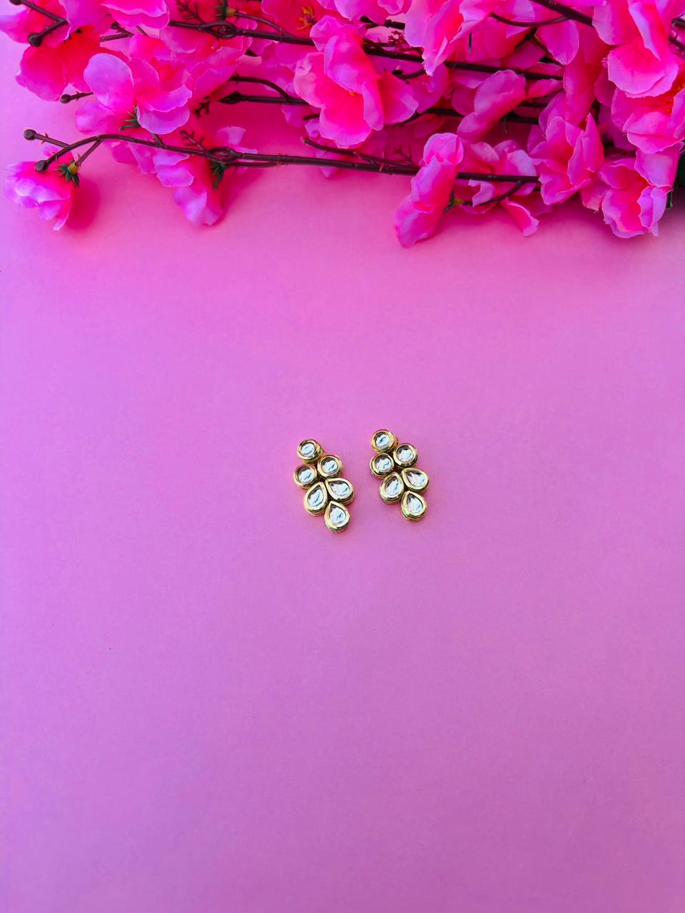Elegant Ethnic Kundan Ear Studs for Daily Wear