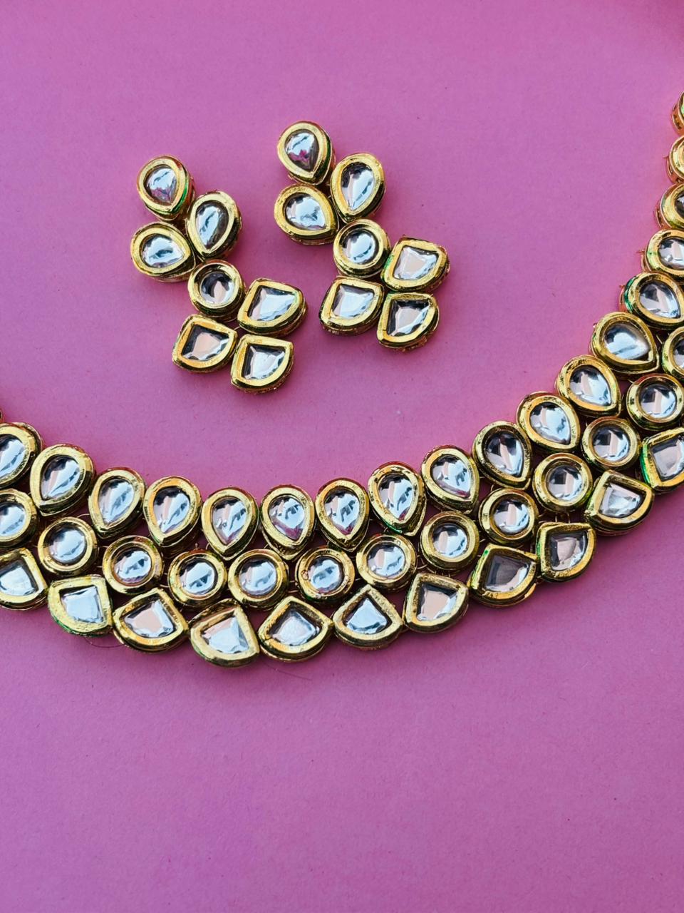 Kundan Statement Necklace with Earrings - Image 2