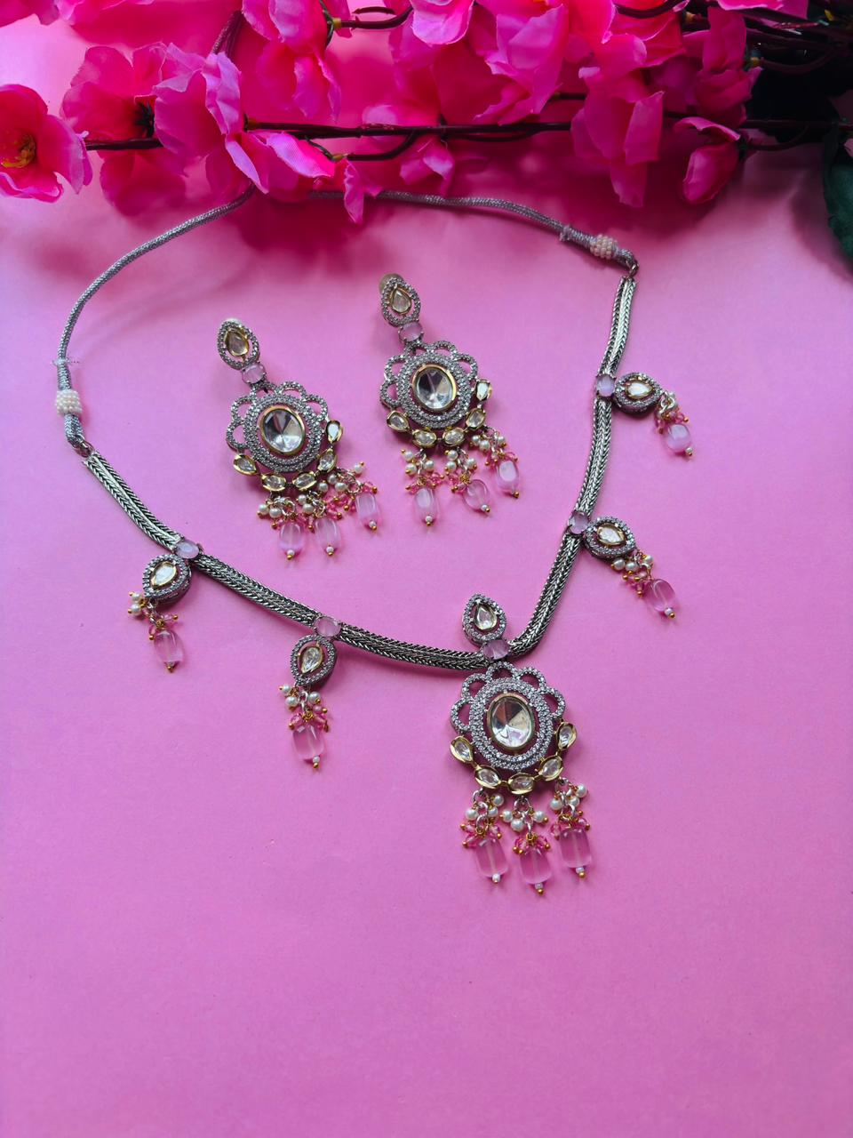 Victorian Kundan Pink Beaded Necklace Set - Image 2