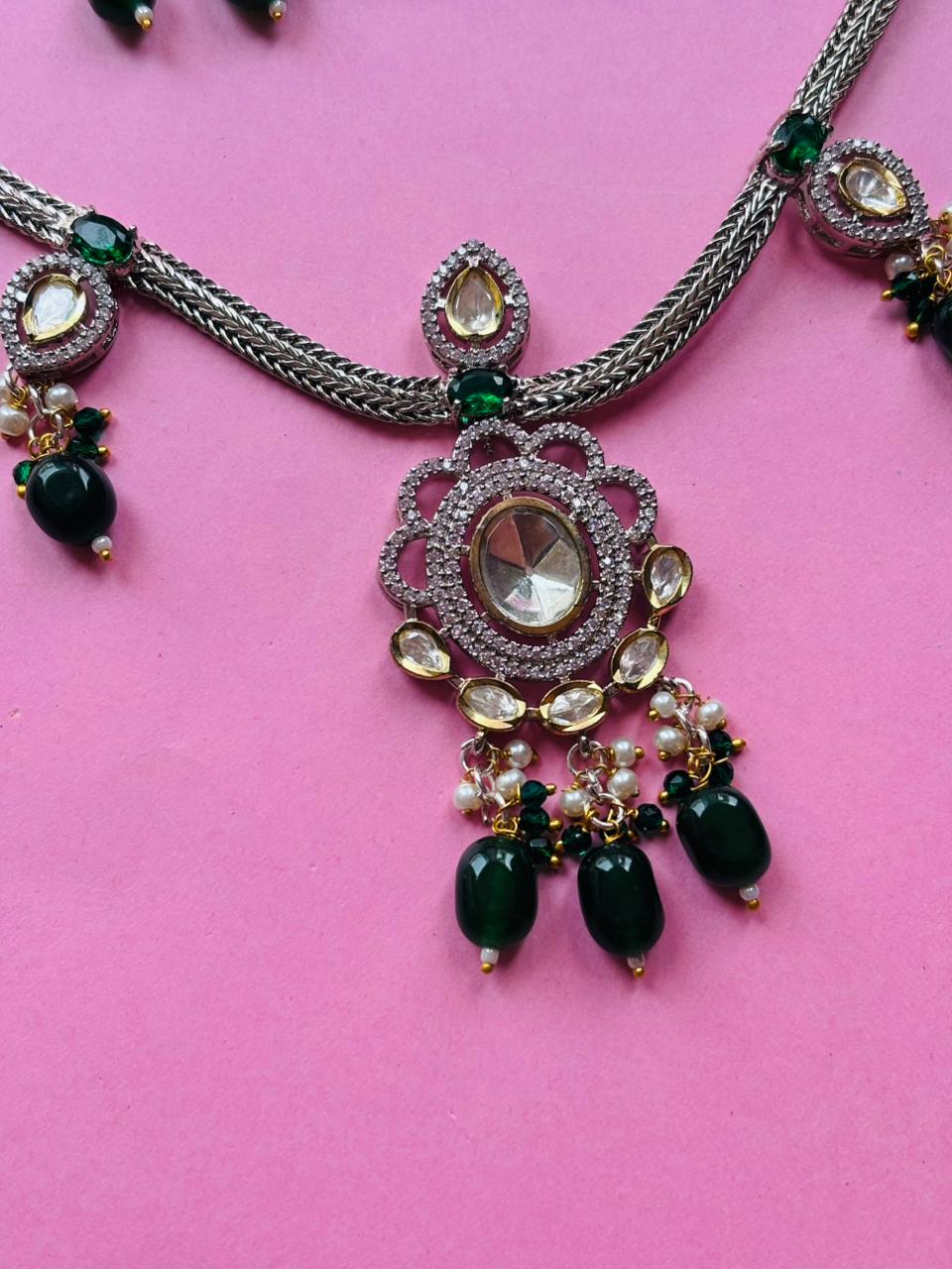 Victorian Kundan Green Beaded Necklace Set - Image 3