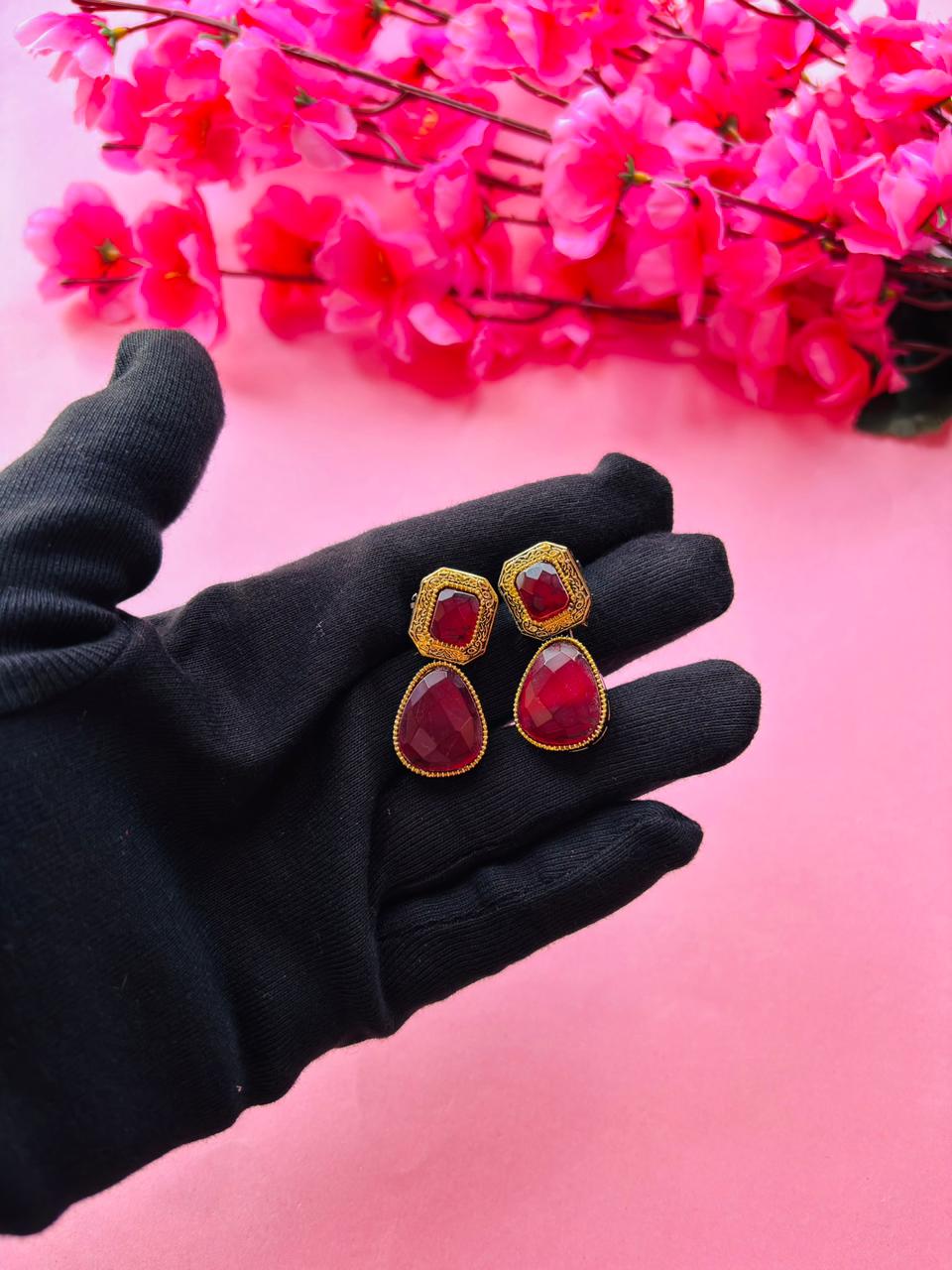 Kundan Red Stone Necklace Set - Image 5