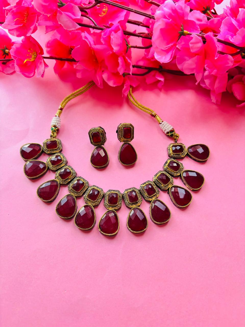 Kundan Red Stone Necklace Set - Image 2