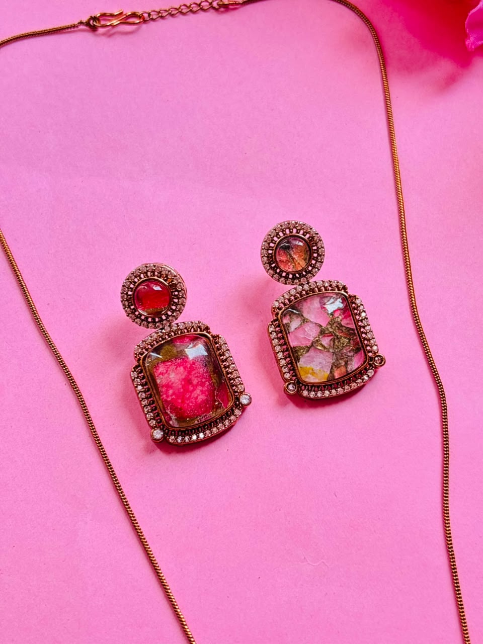 Gold Finish Hot Pink Kundan Polki Chain Pendant Necklace Set - Image 4