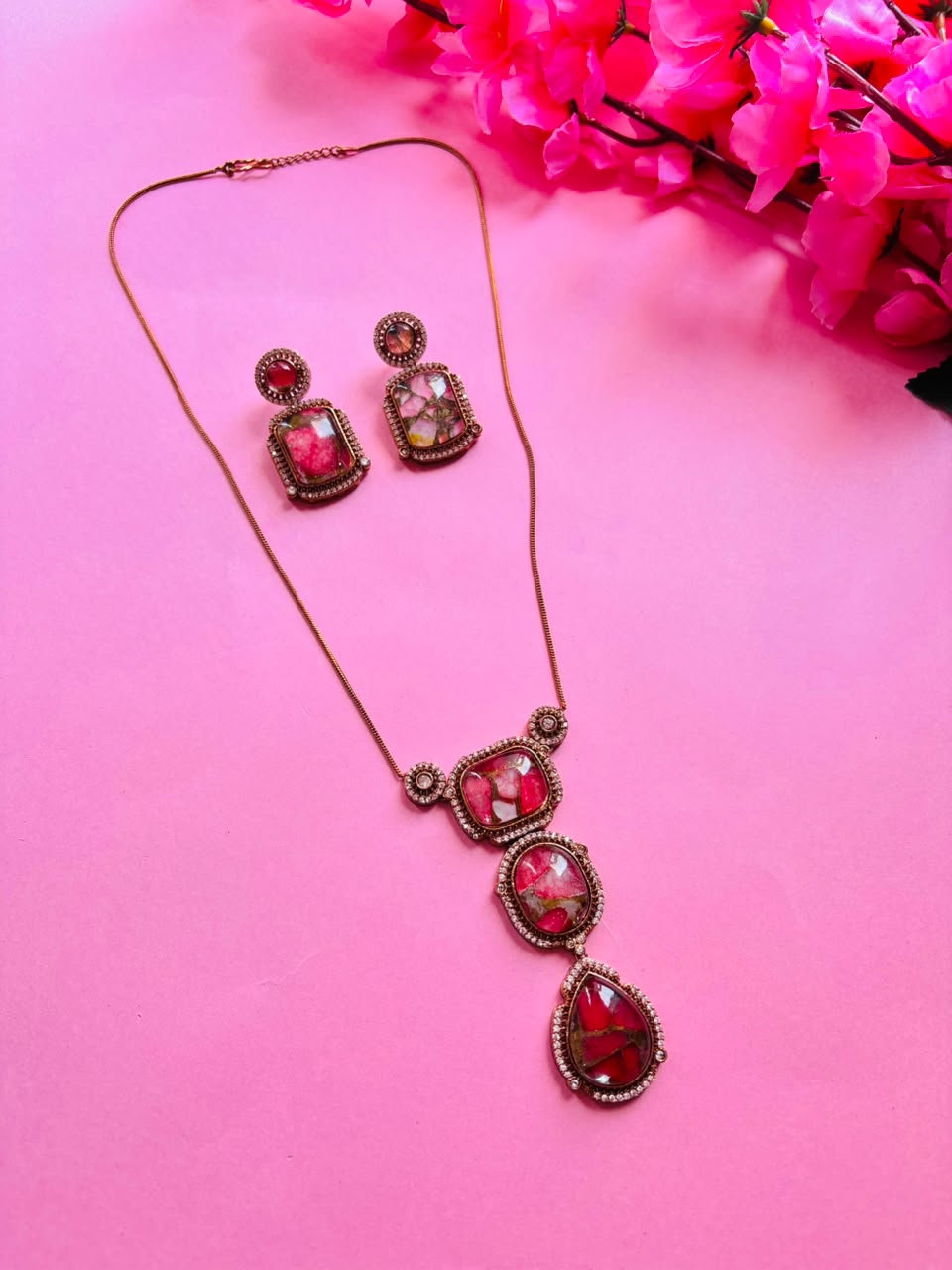 Gold Finish Hot Pink Kundan Polki Chain Pendant Necklace Set - Image 2