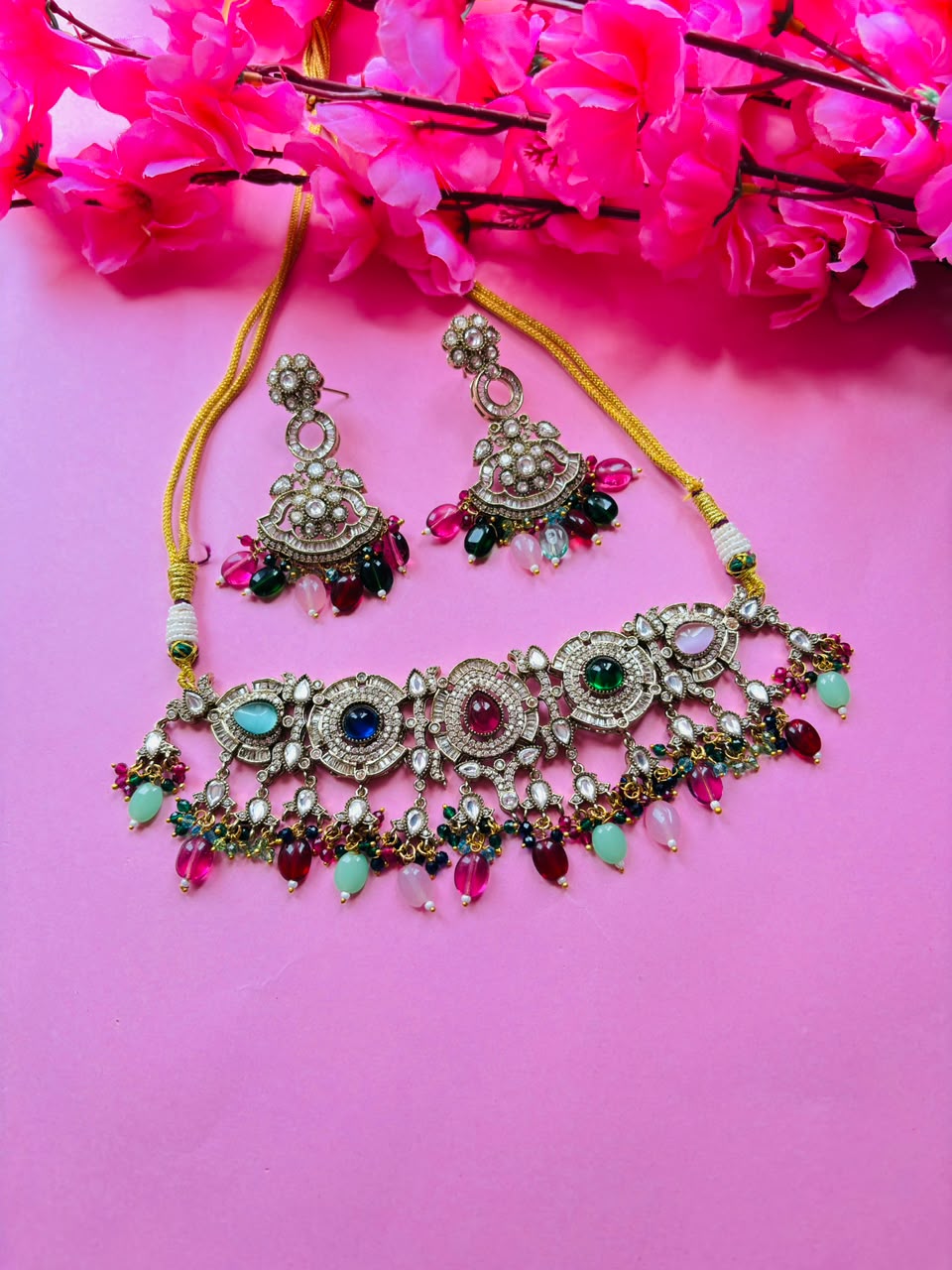 Royal Victorian Choker Set With Earrings - Image 2