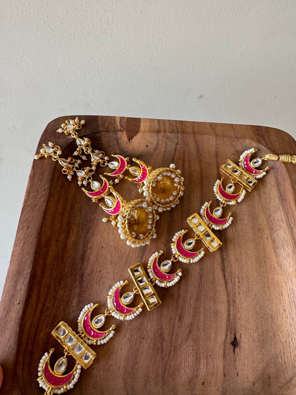 Red Moon With Zumki Choker Set