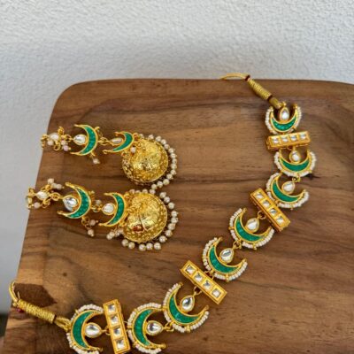 Green Moon With Zumki Choker Set