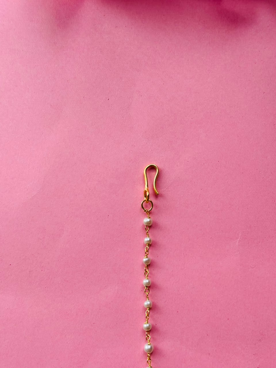 Delicate Kundan & Pearl Mathapatti - Image 6