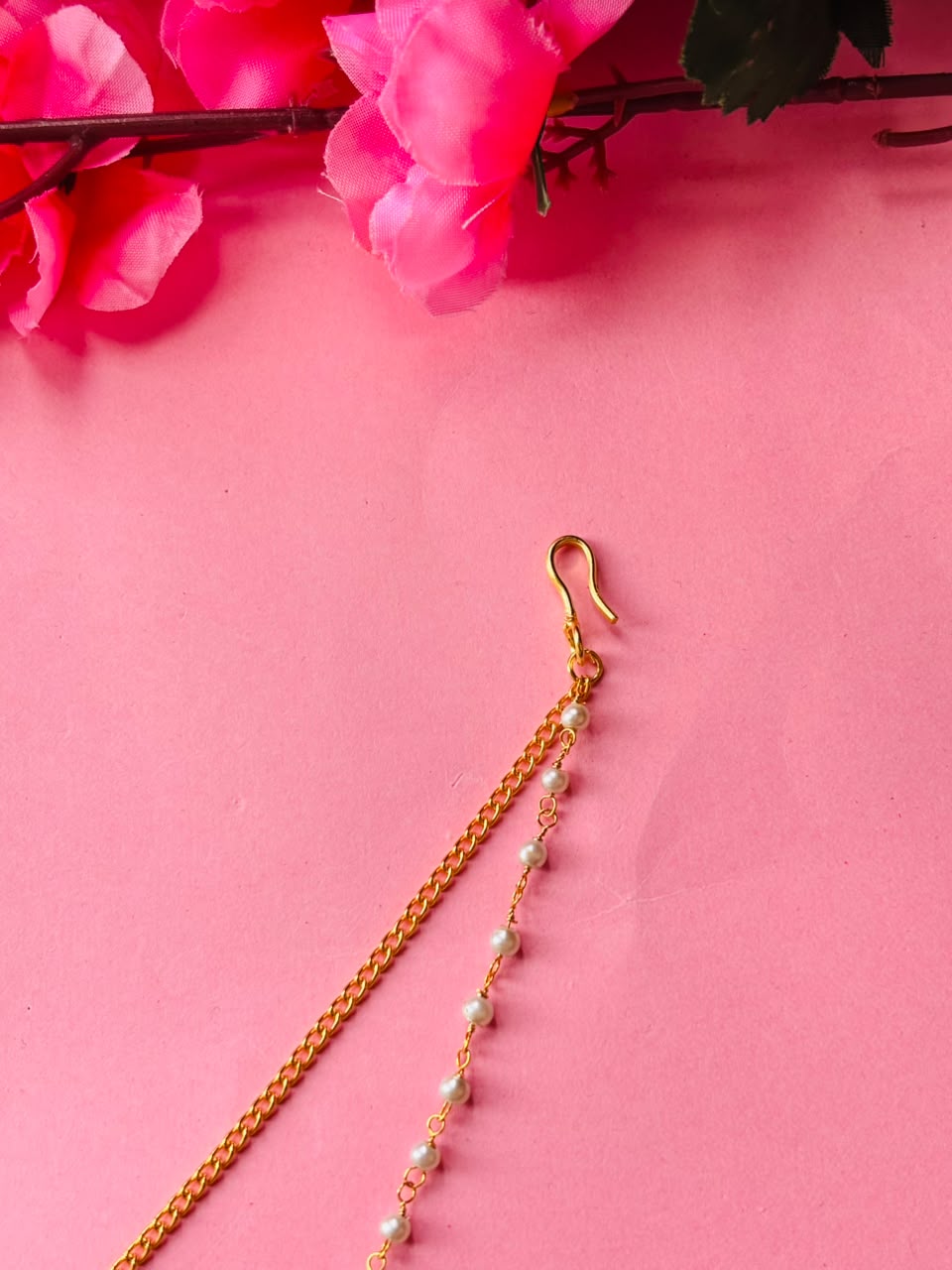 Delicate Kundan & Pearl Mathapatti - Image 4