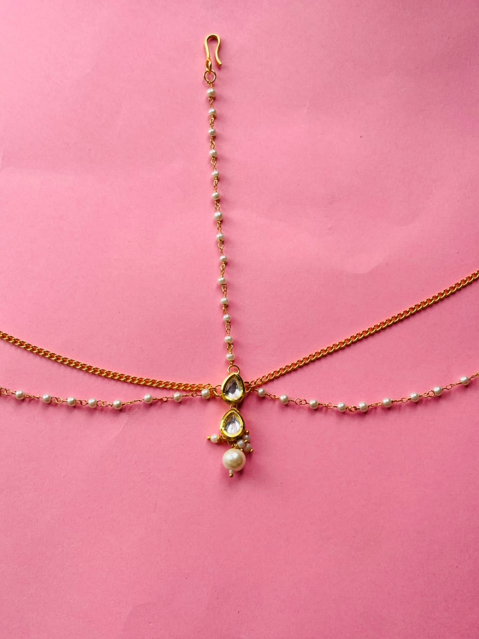 Delicate Kundan & Pearl Mathapatti - Image 2