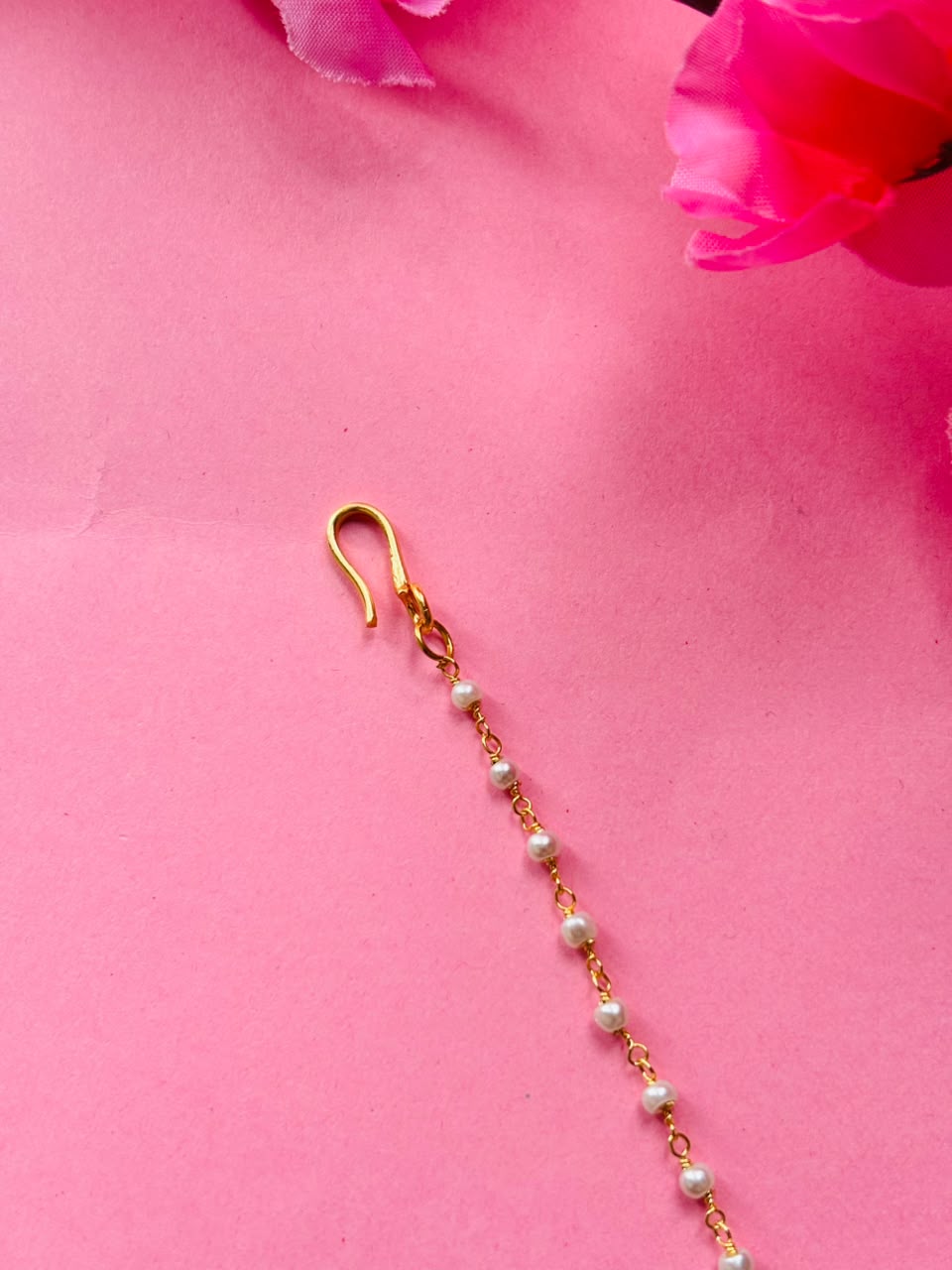 Dainty Pearl & Kundan Maang Tikka - Image 3