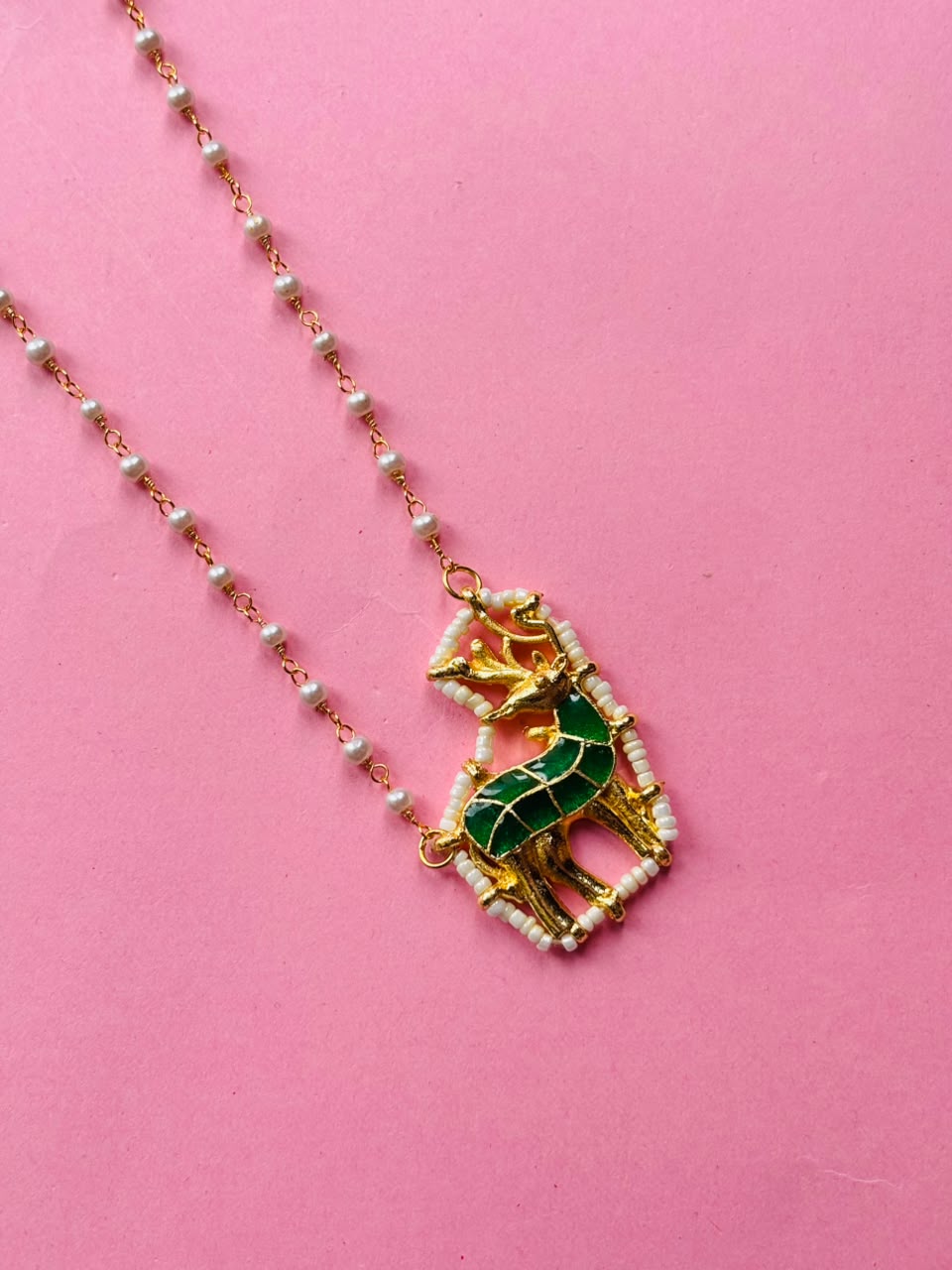 Artistic Animal Theme Gold-Plated Necklace for Trendy Look - Image 3