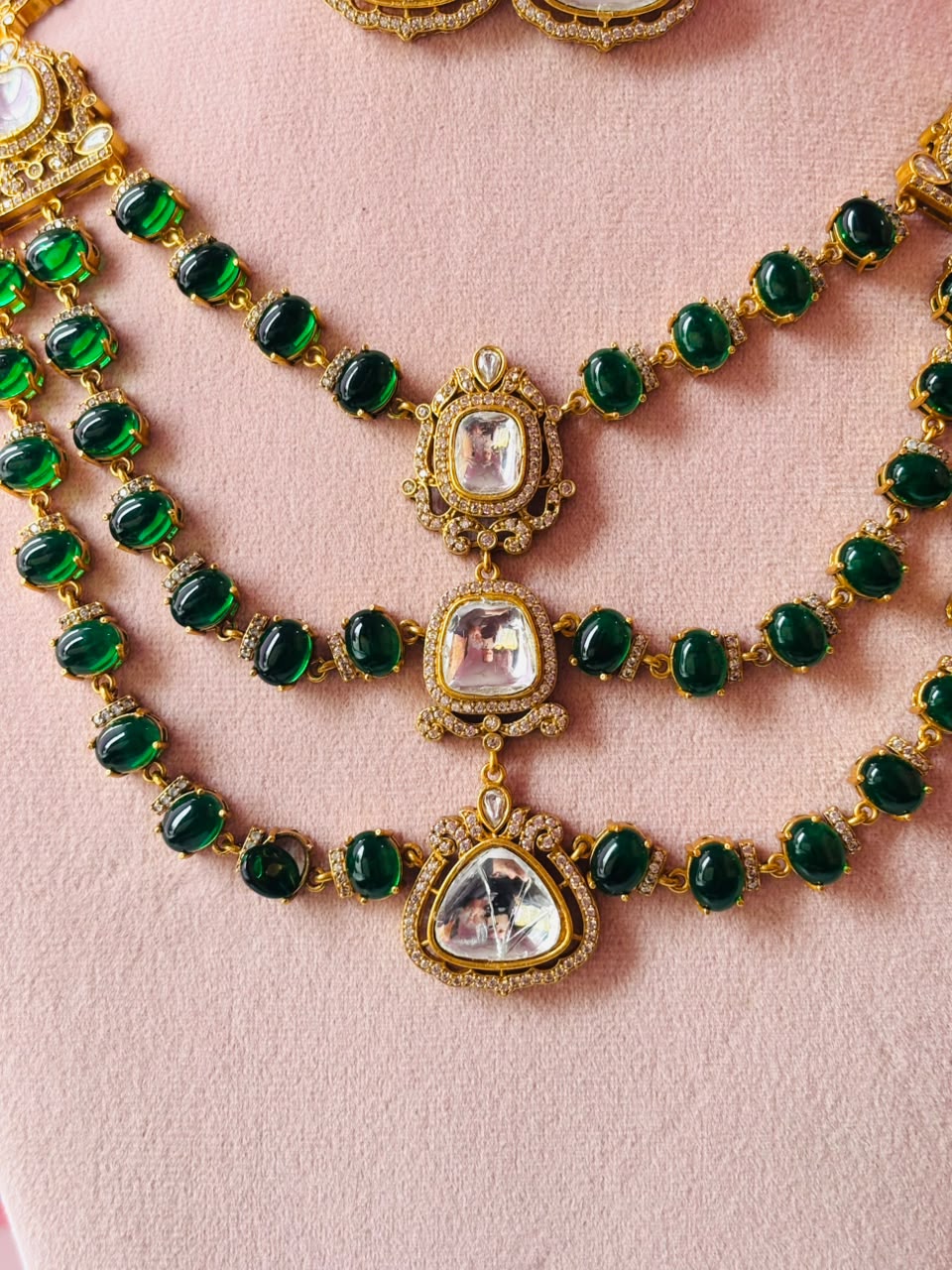 Kundan Emerald Multi-Layer Bridal Necklace Set - Image 3