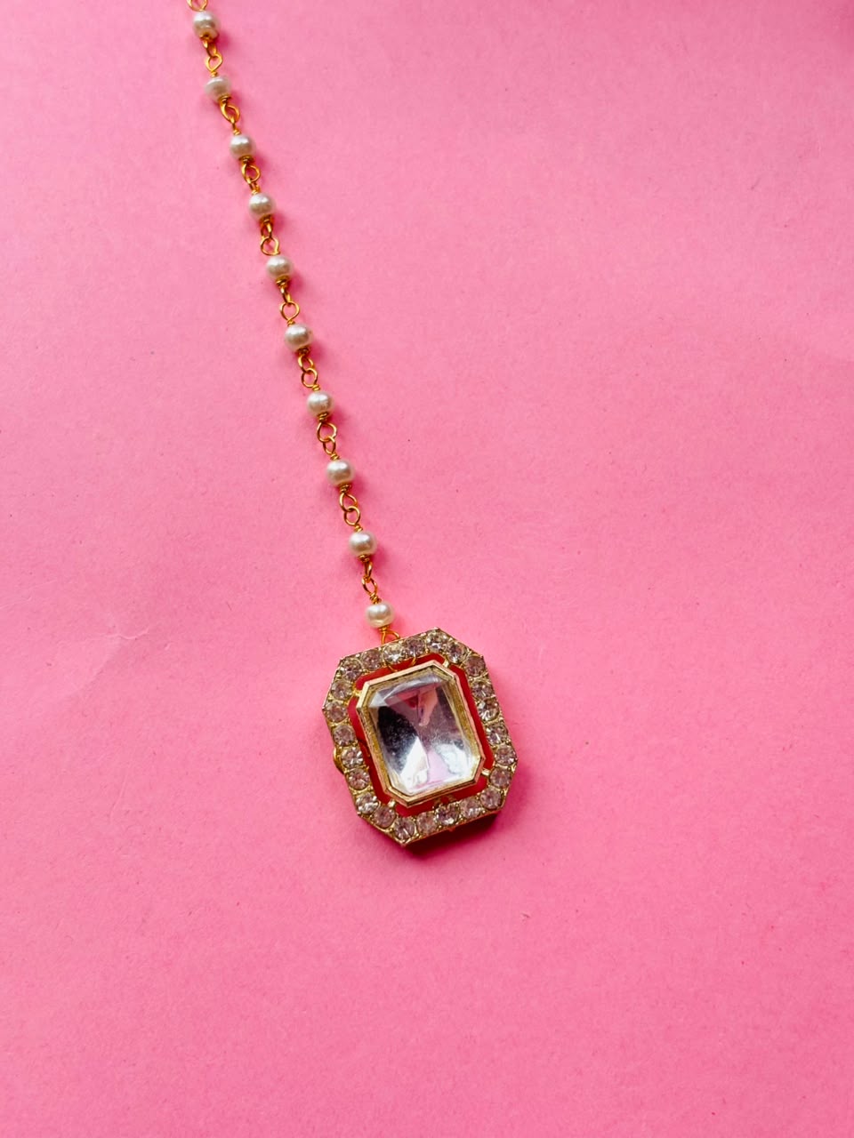 Handcrafted Kundan Maang Tikka - Image 2
