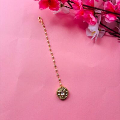 Handcrafted Kundan Maang Tikka