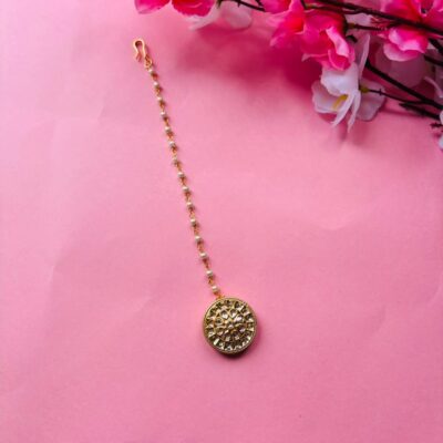 Handcrafted Kundan Maang Tikka