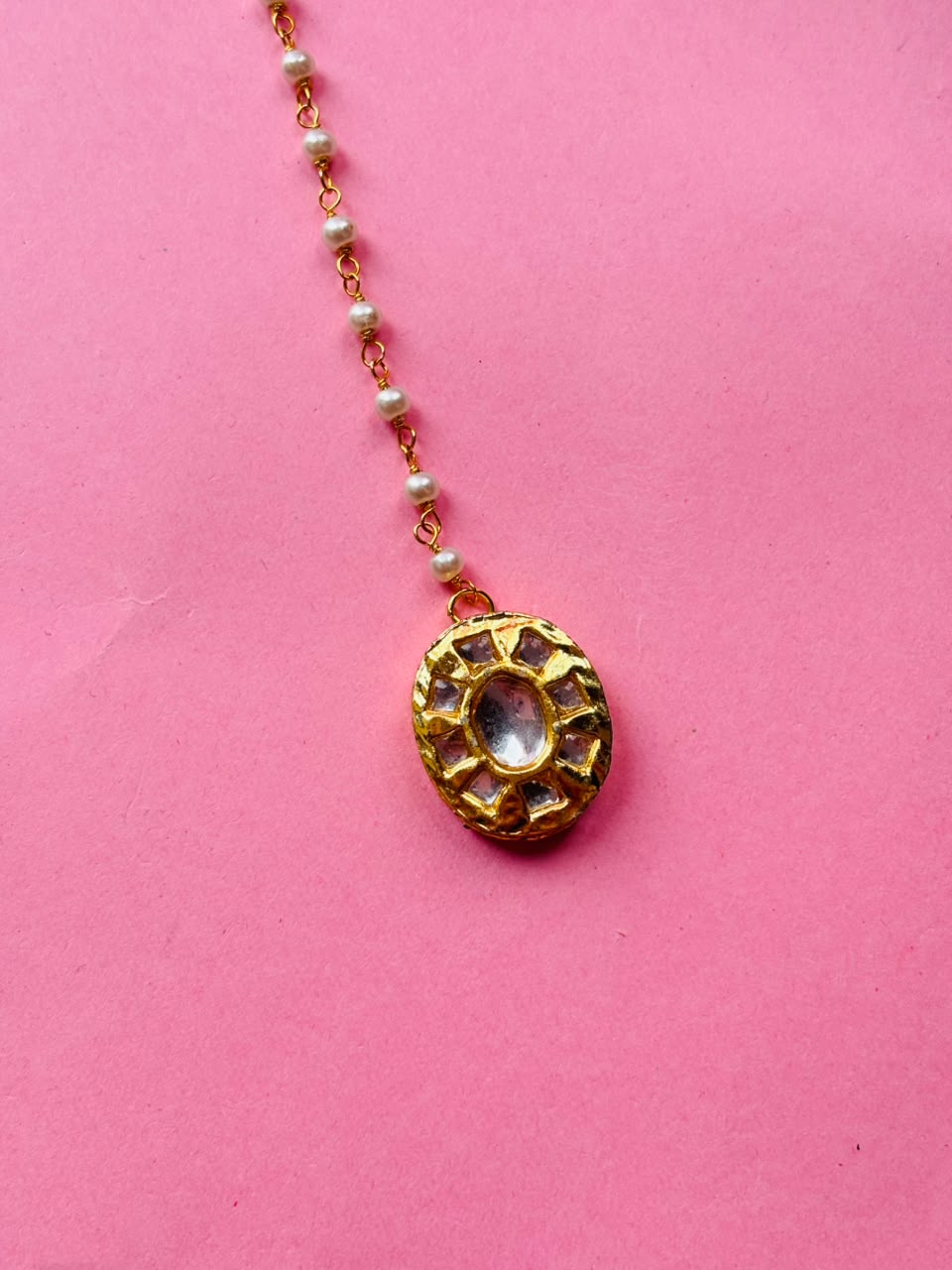 Handcrafted Kundan Maang Tikka - Image 2