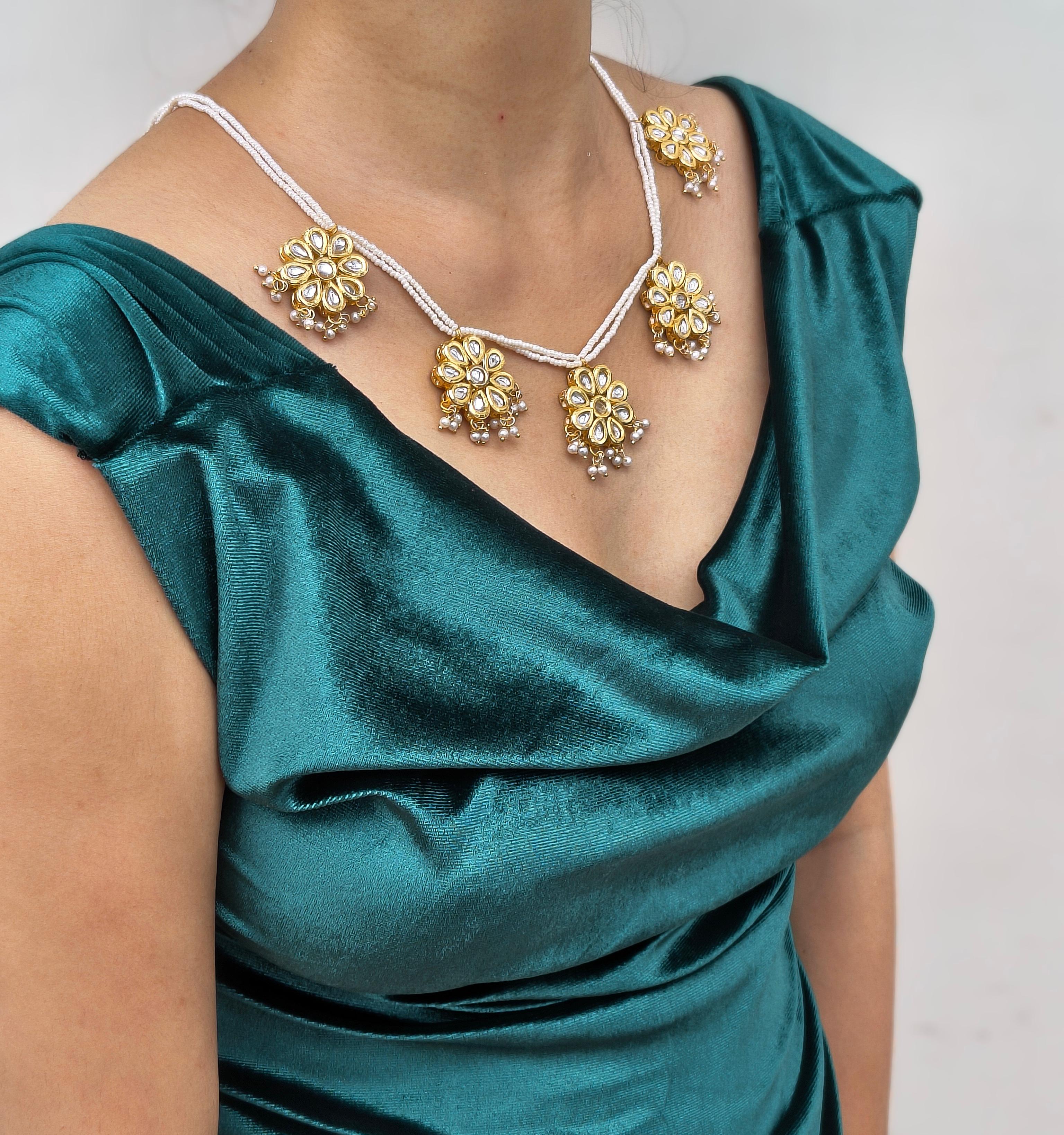 Pearl chain necklace with kundan flower charms - Image 2