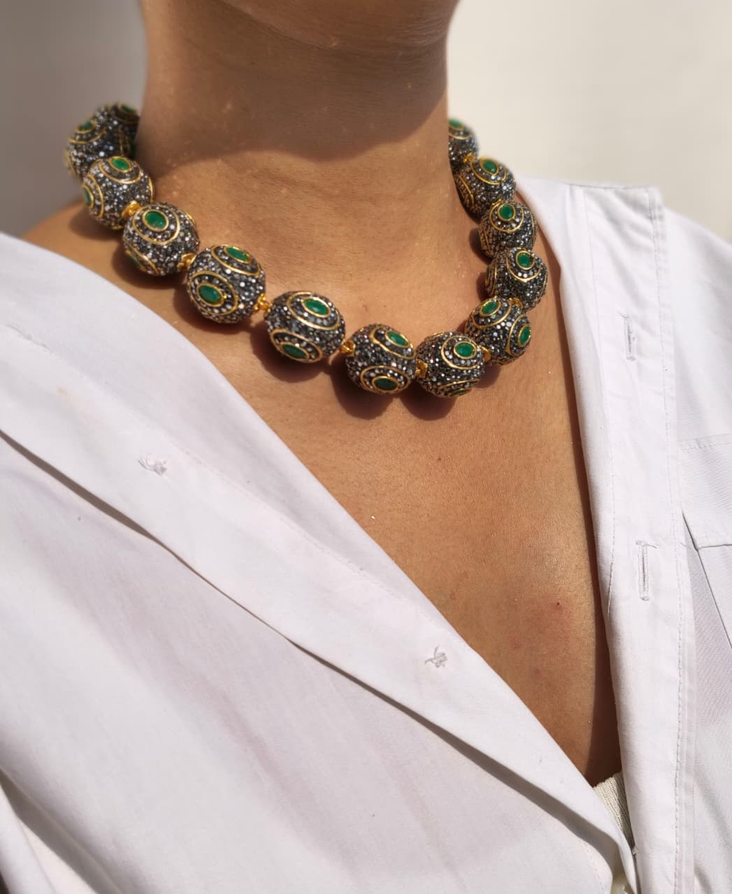 Emerald Kundan Beaded Statement Necklace & Earring Set - Image 2