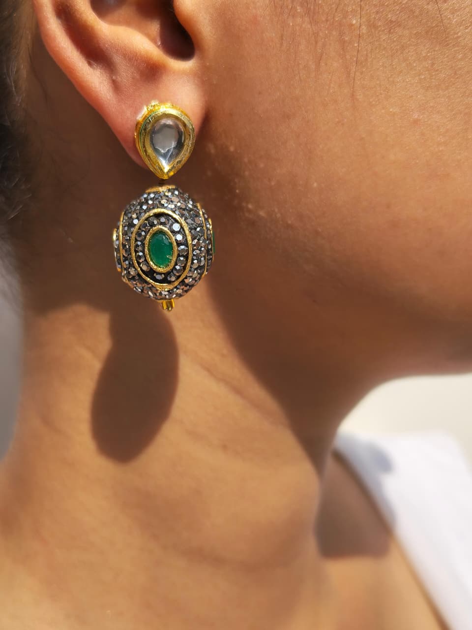 Emerald Kundan Beaded Statement Necklace & Earring Set - Image 3