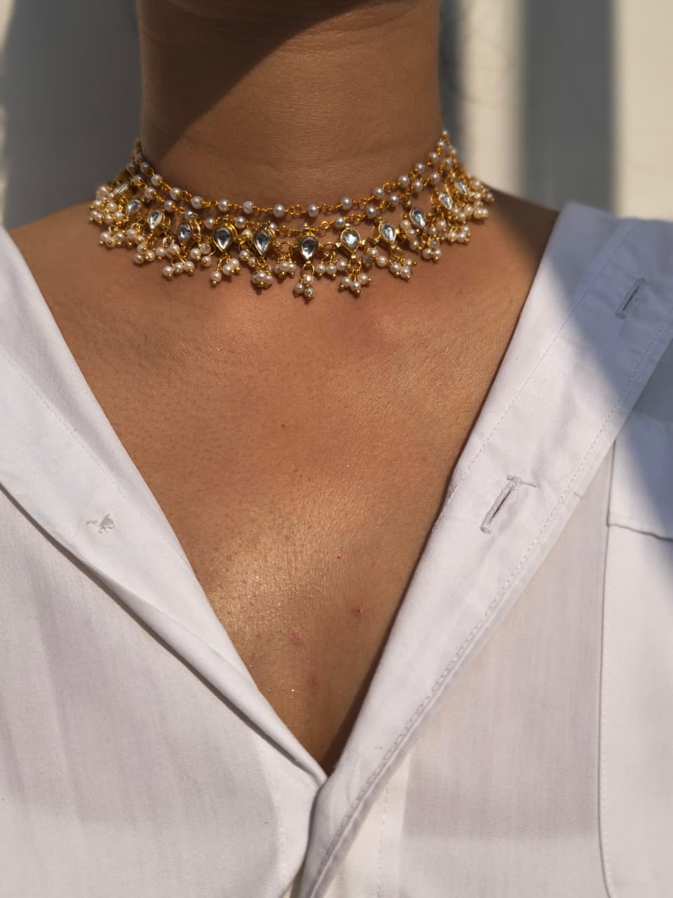 Pearl Beaded Choker With Kundan Drop Pendants - Image 3