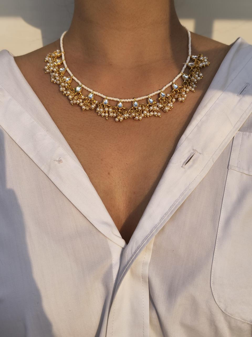 Pearl Beaded Necklace With Kundan Drops - Image 2