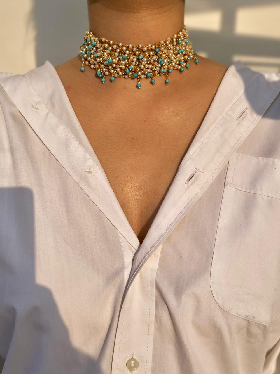 Chunky pearl aur turquoise beaded choker - Image 3