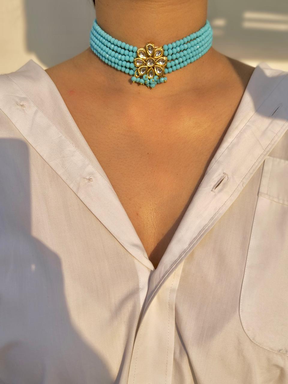 Turquoise beaded choker with kundan flower pendant