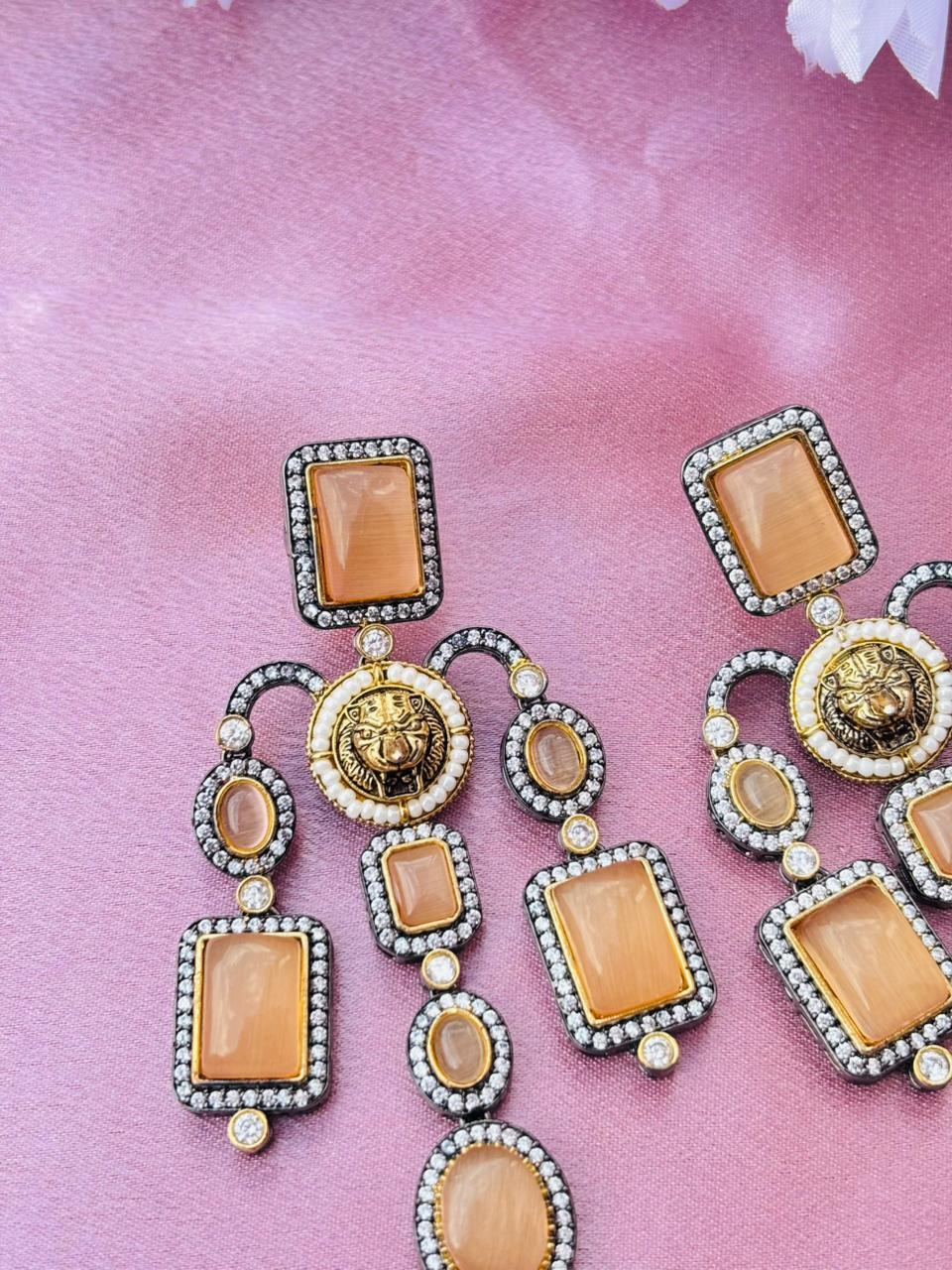 Victorian Lion Head Chandbali Earrings – Peach Cat's Eye Stone - Image 3