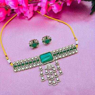Emerald Kundan Tassel Choker Set